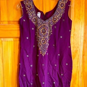 Womens shalwar kameez. Worn once size small